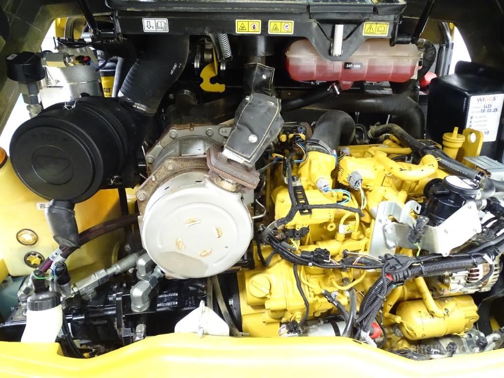 CAT 908M Iekrāvēji uz riteņiem