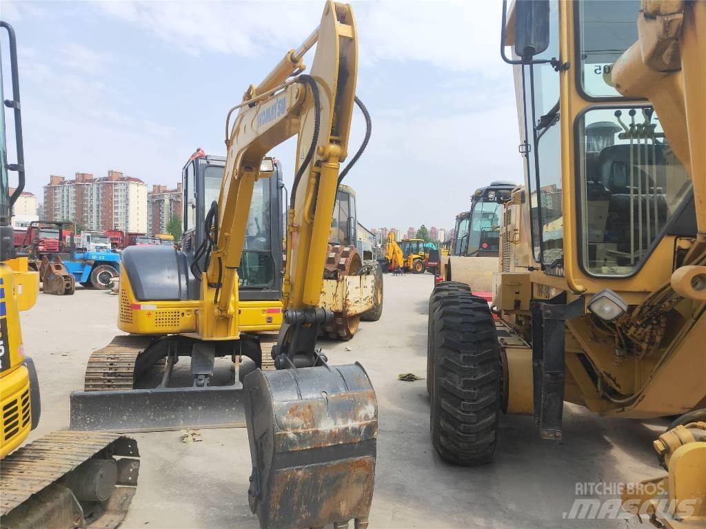 Komatsu PC56-7 Kāpurķēžu ekskavatori