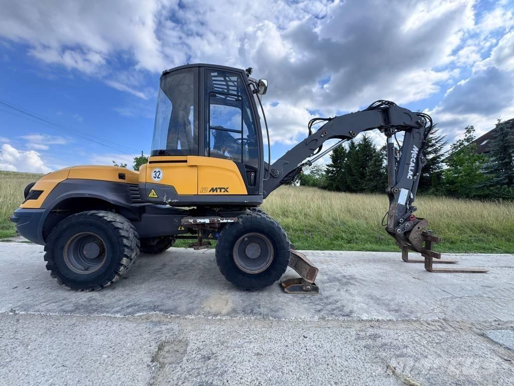 Mecalac 12 MTX Ekskavatori uz riteņiem