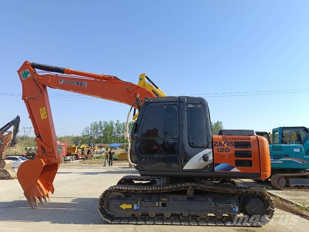 Hitachi ZX 120 Kāpurķēžu ekskavatori