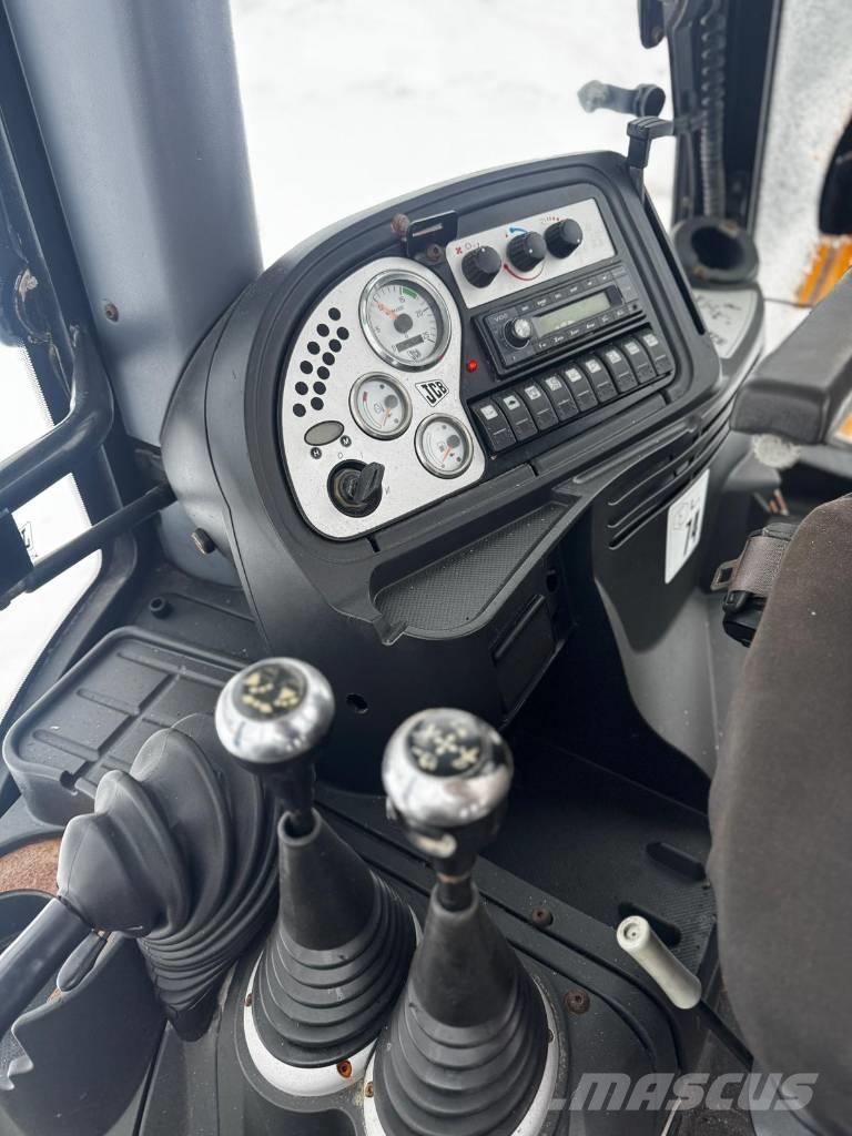 JCB 3 CX Contractor Ekskavatori-iekrāvēji