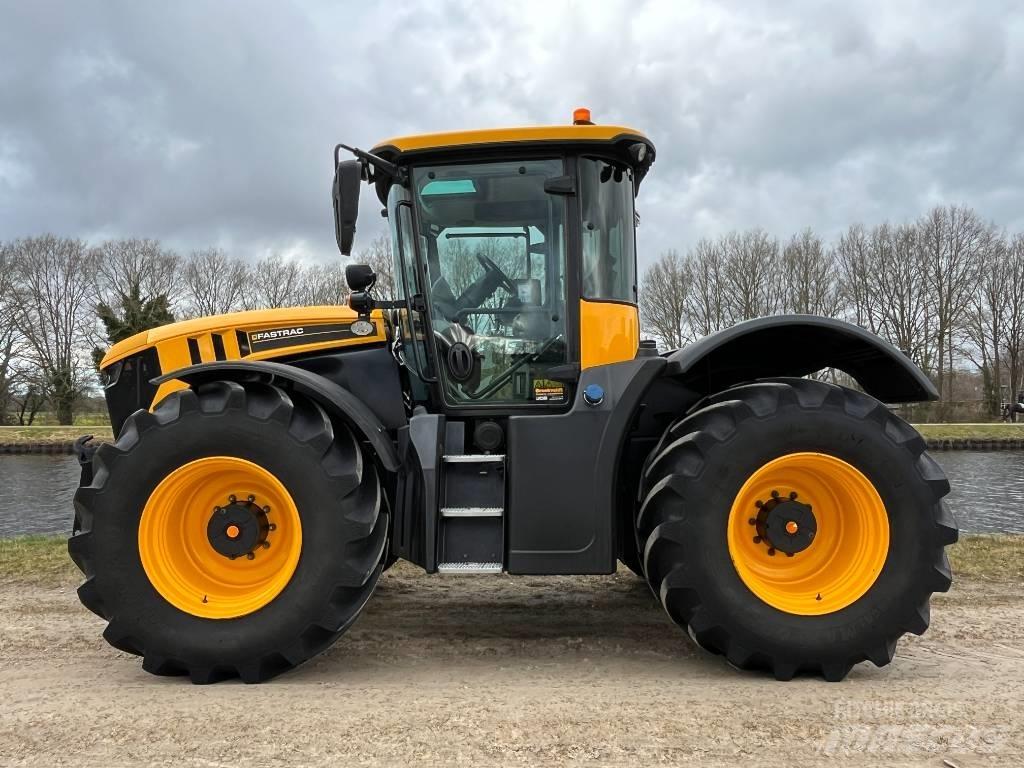 JCB Fastrac 4220 Traktori