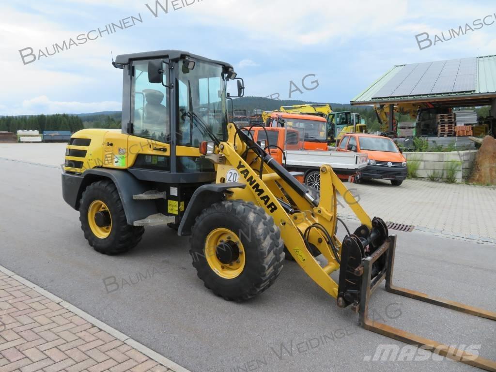 Yanmar V 80 Iekrāvēji uz riteņiem