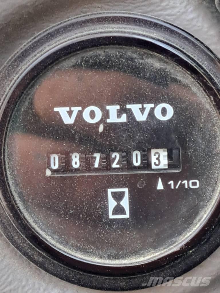 Volvo EC 300el Kāpurķēžu ekskavatori
