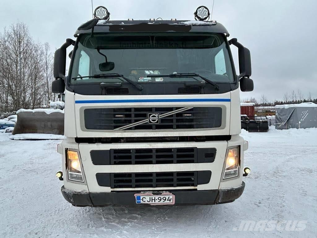 Volvo FM 460 Smagās mašīnas ar celtni
