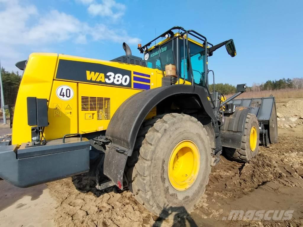 Komatsu WA 380-8 Iekrāvēji uz riteņiem