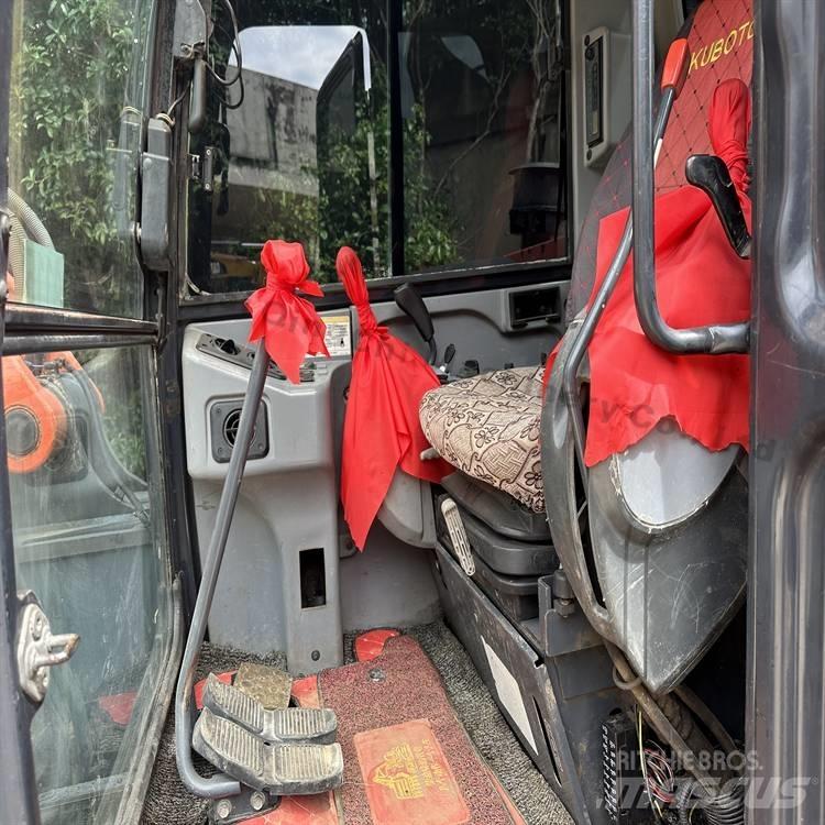 Kubota 183-3 Kāpurķēžu ekskavatori