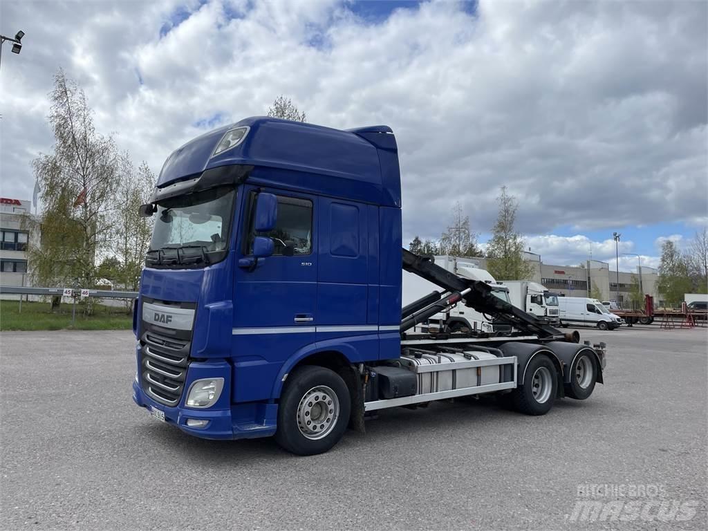 DAF XF510 6x2 Treileri ar āķi