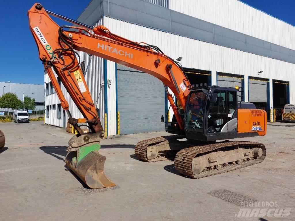 Hitachi ZX210LC-6 Kāpurķēžu ekskavatori