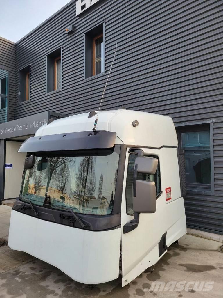 Renault T model Kabīnes un interjers