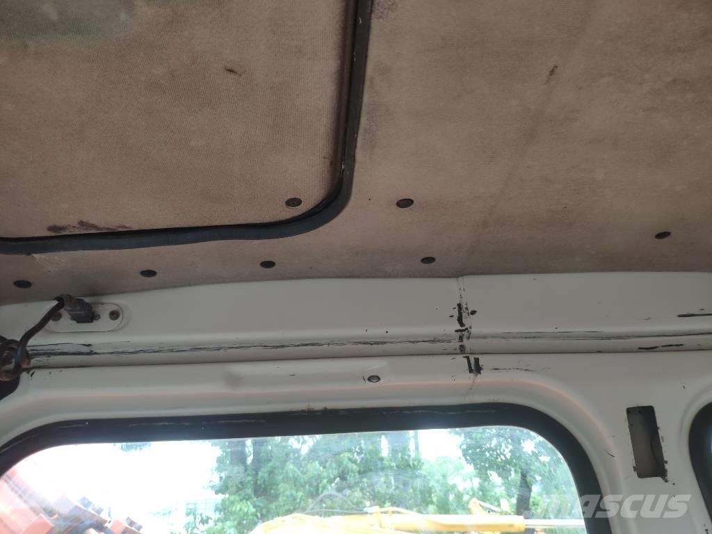 Doosan DH 150 W-7 Ekskavatori uz riteņiem