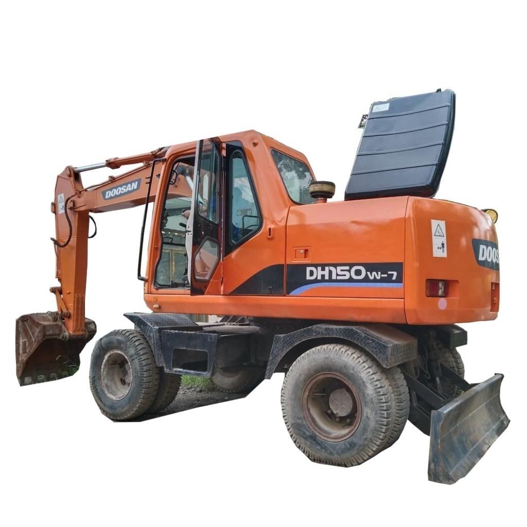 Doosan DH 150 W-7 Ekskavatori uz riteņiem