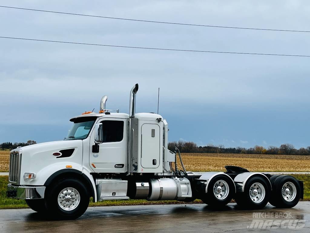 Peterbilt 567 Vilcēji
