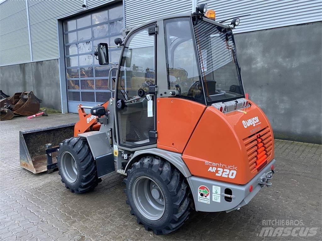Weycor AR320 Cab Multifunkcionālie iekrāvēji