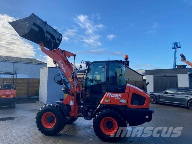 Kubota R 065 Iekrāvēji uz riteņiem