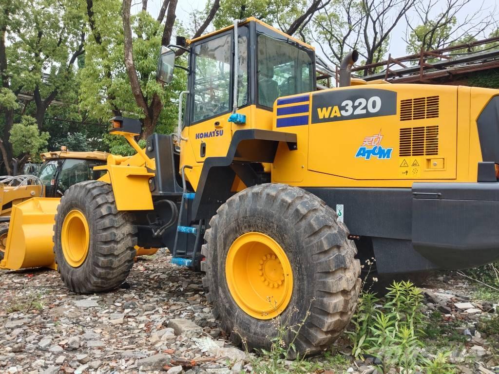 Komatsu WA 320-5 Iekrāvēji uz riteņiem
