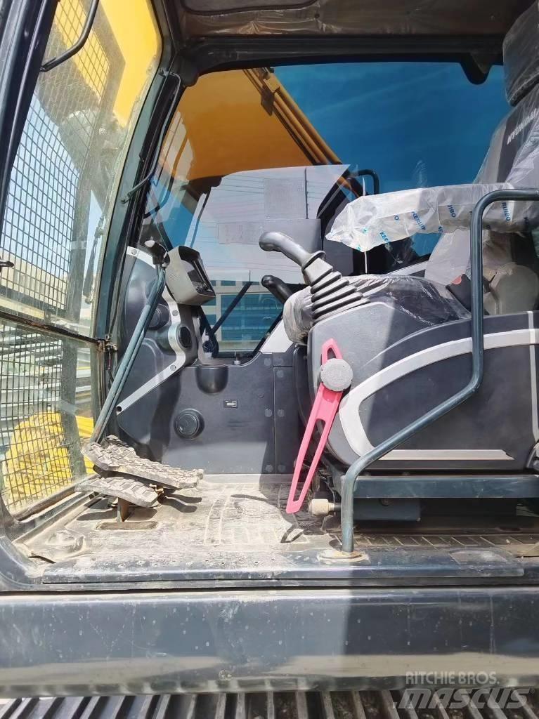 Hyundai R220LC-9S Kāpurķēžu ekskavatori