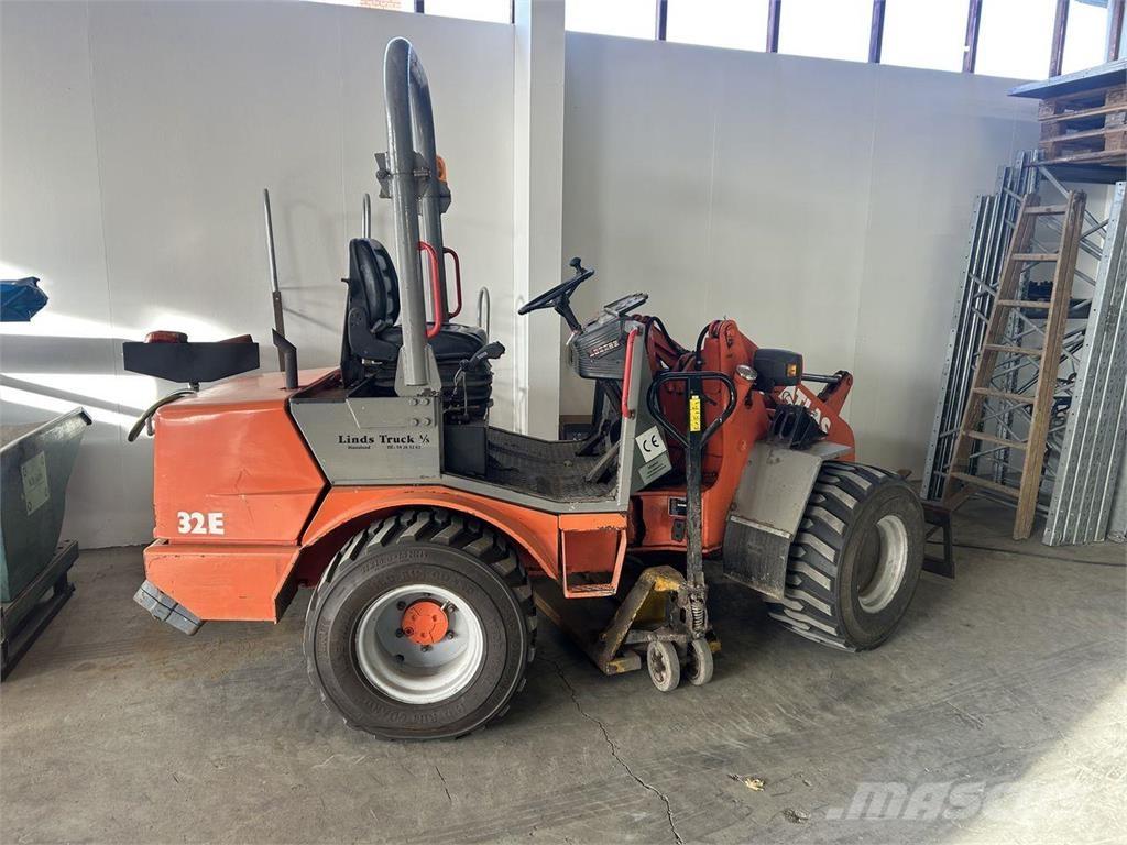 Atlas AR32E Multifunkcionālie iekrāvēji