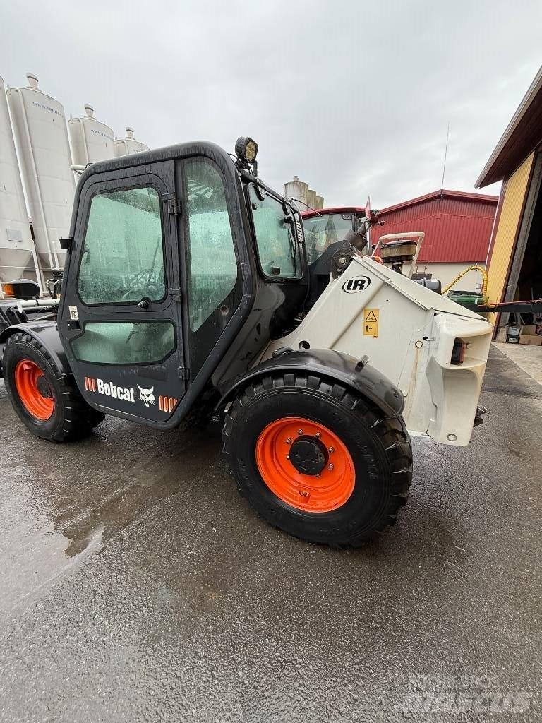 Bobcat T 2556 Teleskopiskie manipulatori