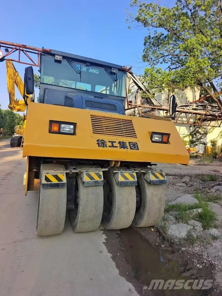 XCMG XP 263 Pneimatiskie veltņi