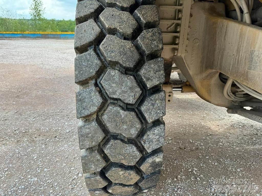 CAT 771D Mini pašizgāzēji