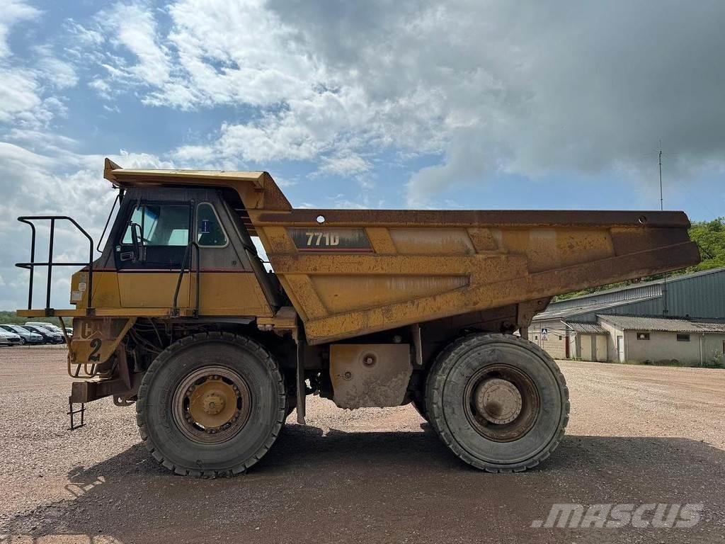 CAT 771D Mini pašizgāzēji