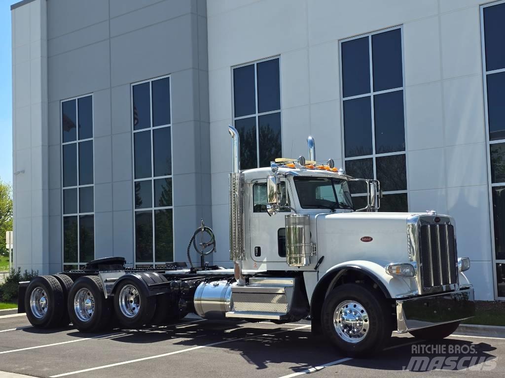 Peterbilt 389 Vilcēji