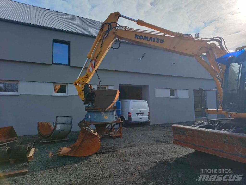Komatsu PW 130ES-6K Ekskavatori uz riteņiem