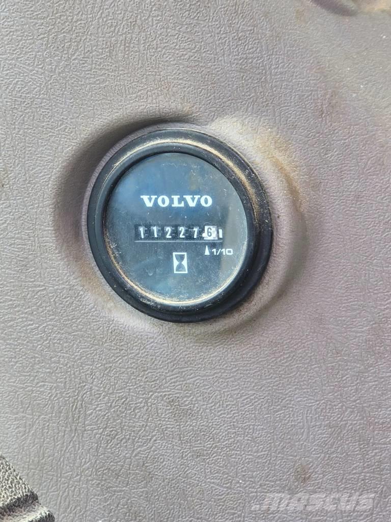 Volvo EW 205 D Ekskavatori uz riteņiem