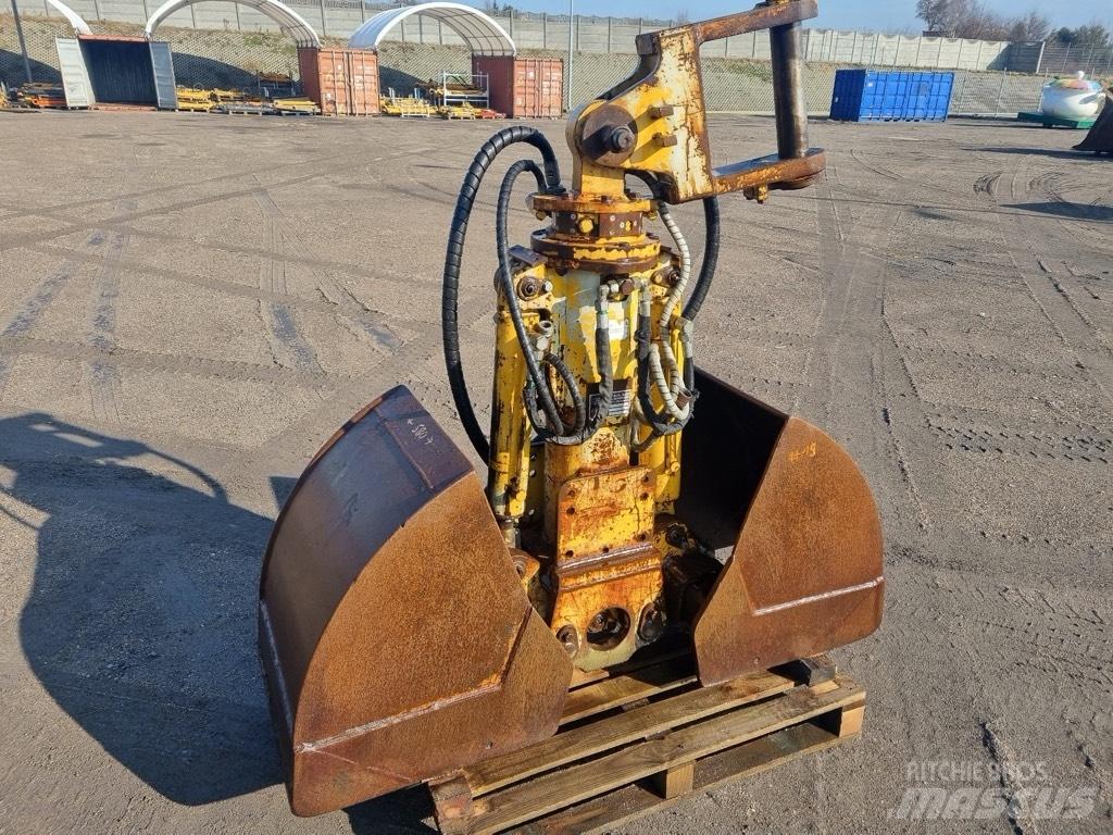 Liebherr 600 MM Pašgrābji