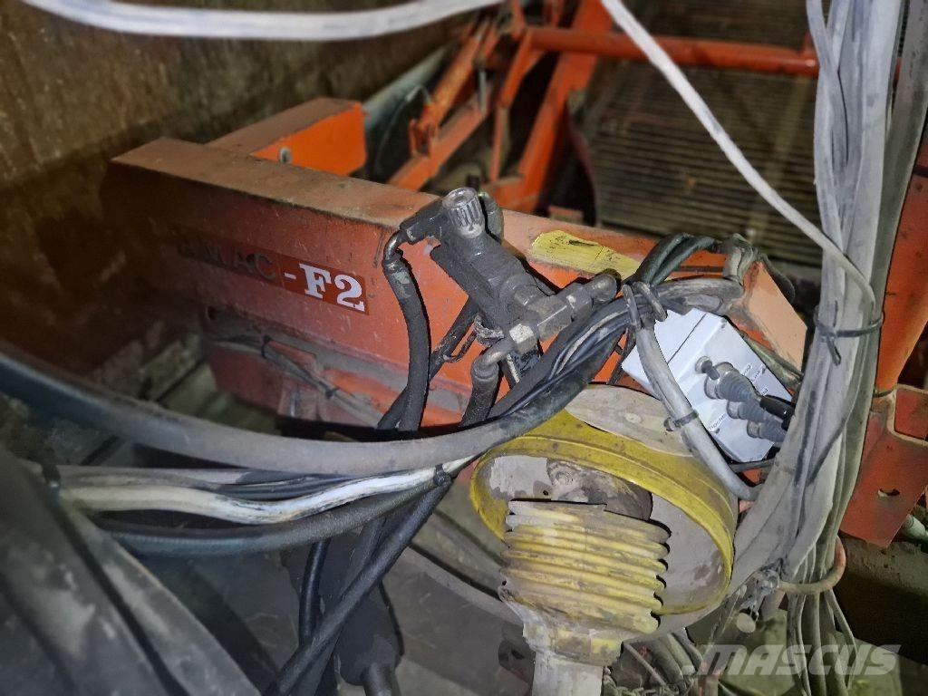 Amac F2 Kartupeļu novākšanas kombaini