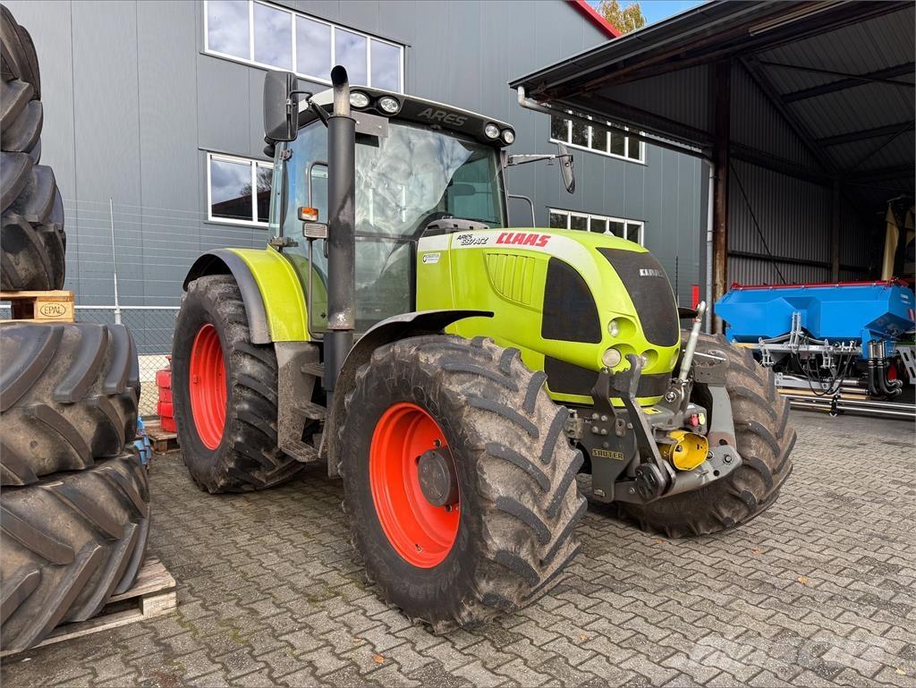 CLAAS Ares 697 ATZ Traktori