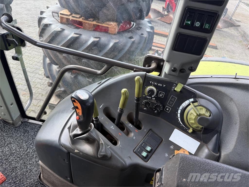 CLAAS Ares 697 ATZ Traktori