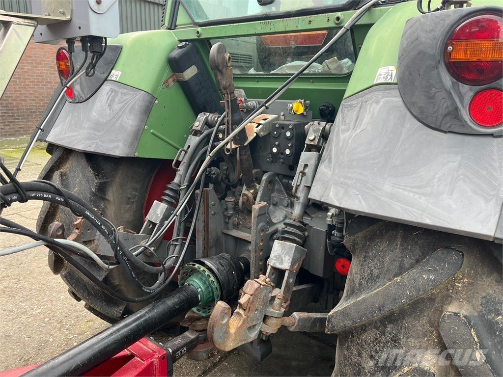 Fendt 411 VARIO Traktori