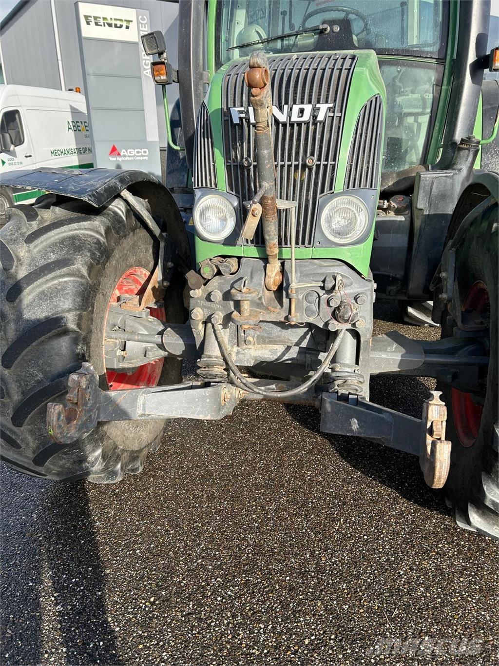 Fendt 412 Traktori