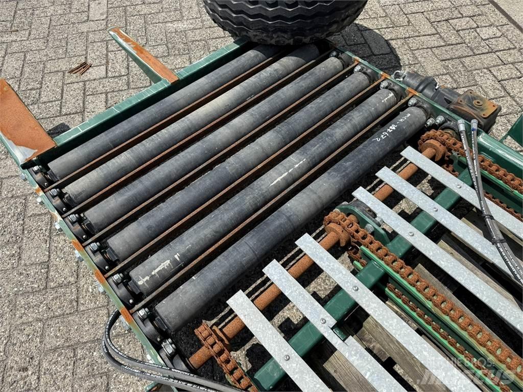  Kistenplateau Kartupeļu novākšanas kombaini
