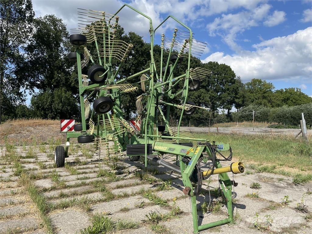 Krone Swadro 900 Grābekļi un siena ārdītāji