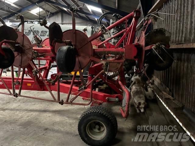 Lely Lotus 1020 Grābekļi un siena ārdītāji