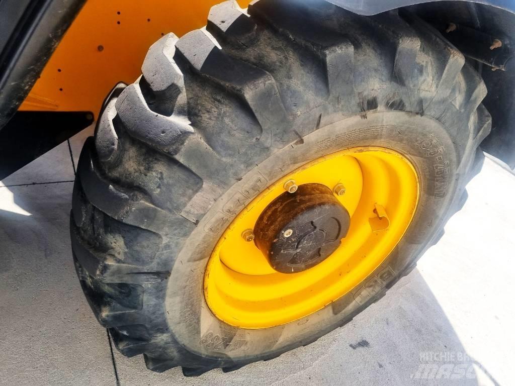 JCB 540-140  M356 Teleskopiskie manipulatori