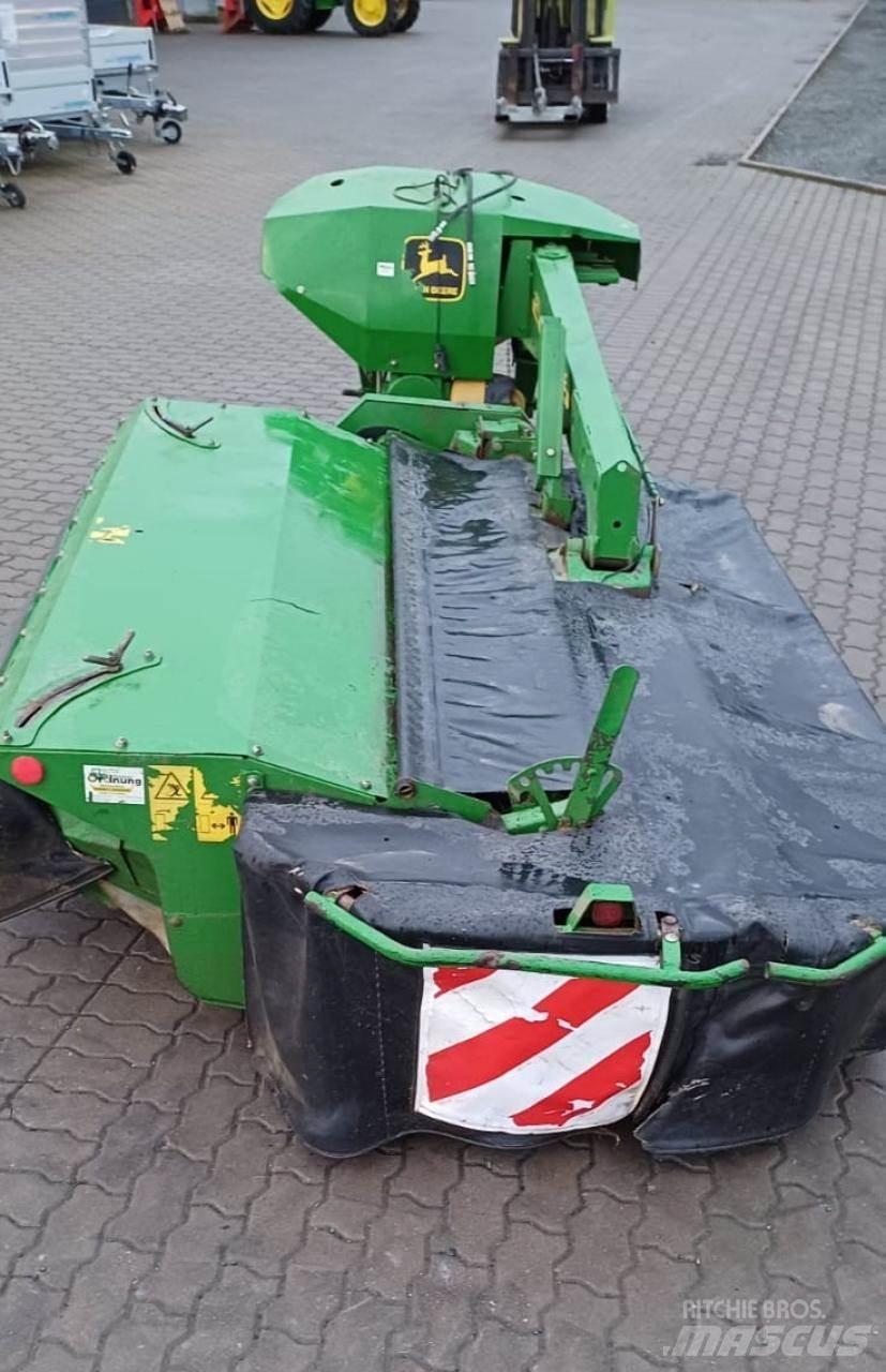 John Deere 328 Pļaujmašīnas