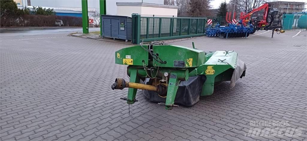 John Deere 328 Pļaujmašīnas