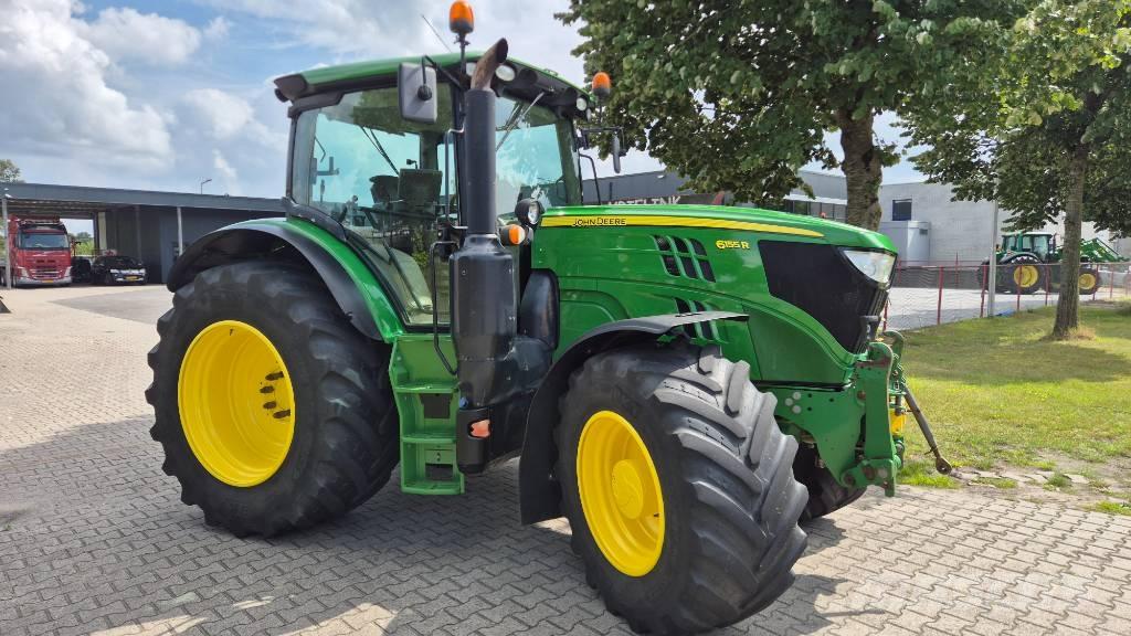 John Deere 6195 R Traktori