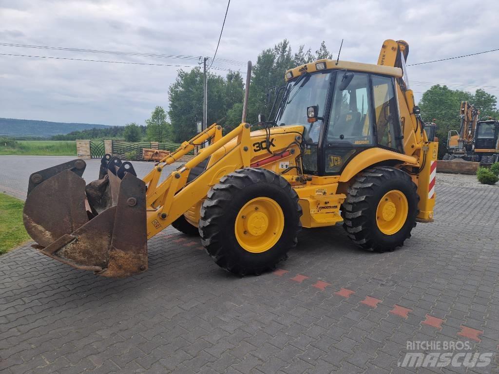 JCB 3 CX Ekskavatori-iekrāvēji