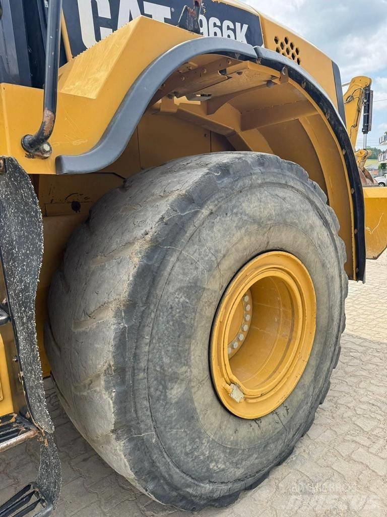 CAT 966 K Iekrāvēji uz riteņiem