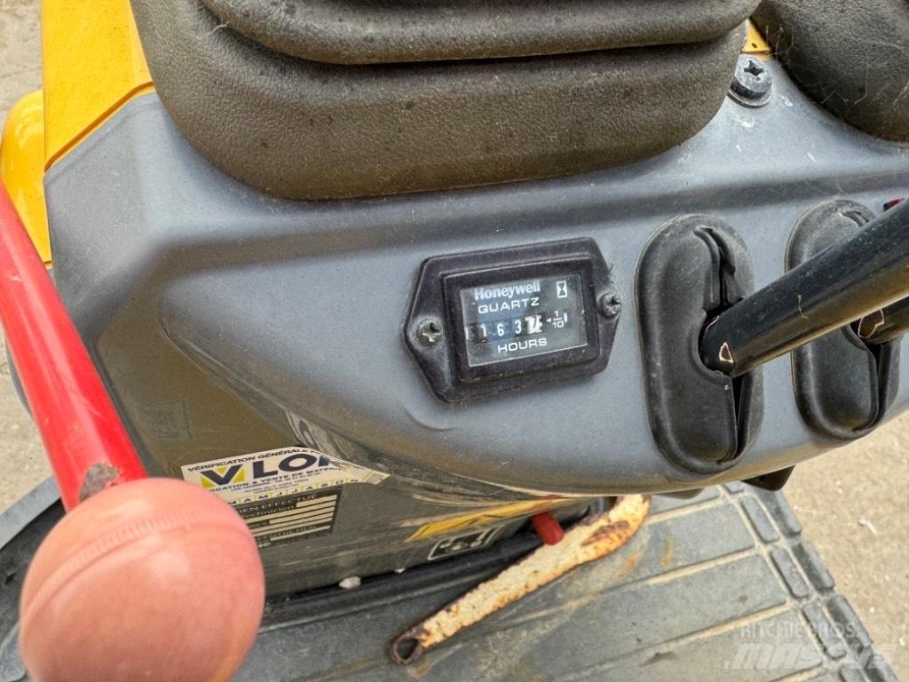 Yanmar SV08 (AH918) Mini ekskavatori < 7 t