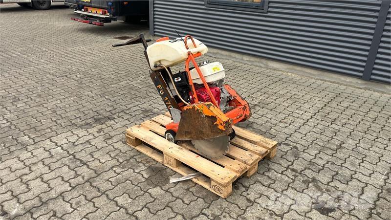  - - - Golz fs170 Asfalta frēzes