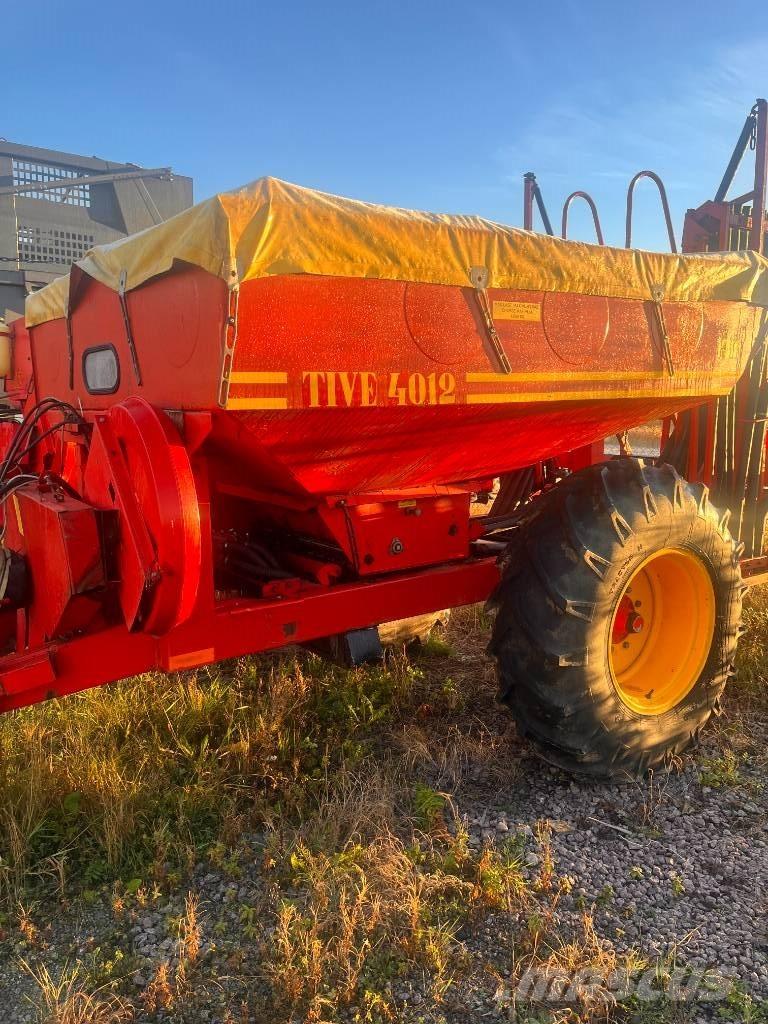 Överum 4012 Minerālmēslu izkliedētāji