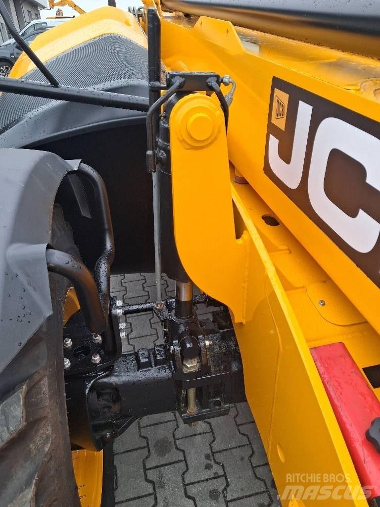 JCB 535-140 Hiviz Teleskopiskie manipulatori