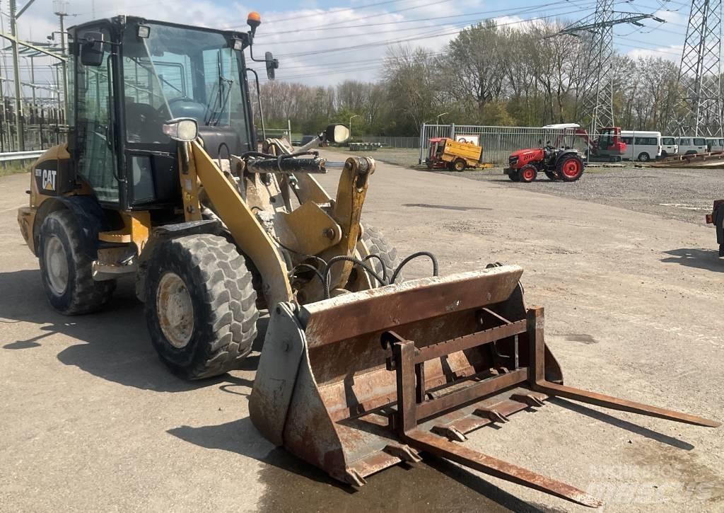 CAT 907 H Iekrāvēji uz riteņiem