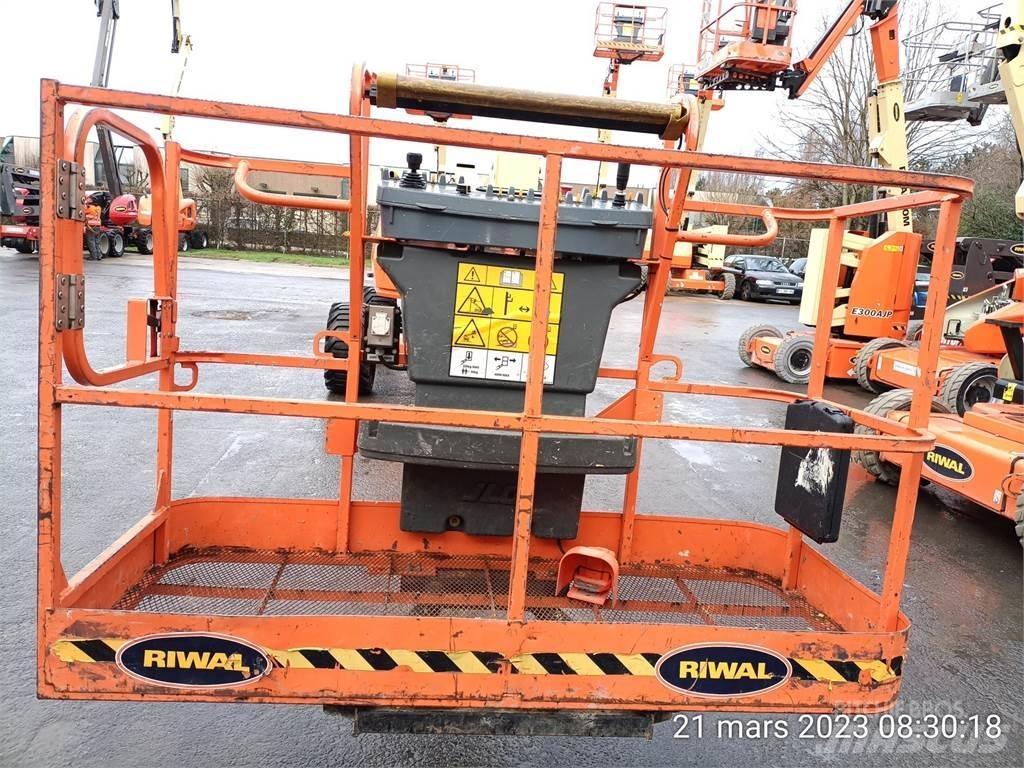 JLG 520AJ Strēles pacēlāji